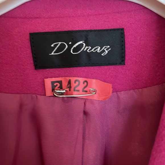 Gorgeous deep pink D’Oraz designer women’s blazer/jacket. Size 6. - Picture 6 of 7